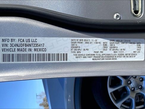 Certified 2022 Jeep Compass Latitude image 30