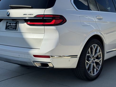 Used 2023 BMW X7 xDrive40i image 15