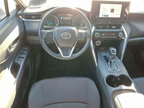 Certified 2024 Toyota Venza LE image 13