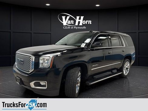 Used 2017 GMC Yukon Denali w/ Open Road Package AWD/4WD image 8
