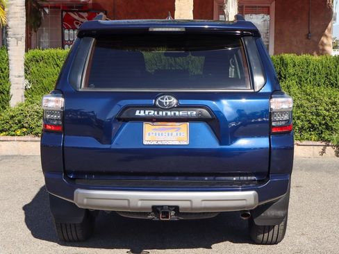 Used 2023 Toyota 4Runner TRD Off-Road image 7