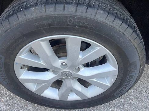 Used 2014 Nissan Murano S image 35