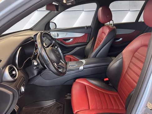 Used 2021 Mercedes-Benz GLC 300 4MATIC image 7