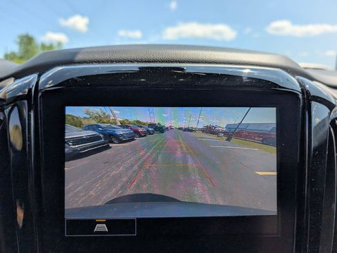 Used 2023 Chevrolet Traverse LT AWD/4WD image 16