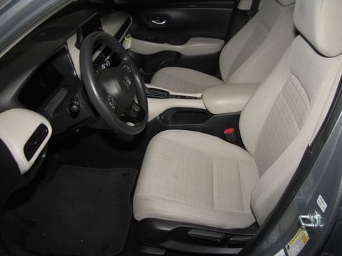 Certified 2023 Honda HR-V LX image 8