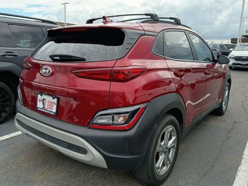 Used 2023 Hyundai Kona SEL w/ Convenience Package FWD image 3