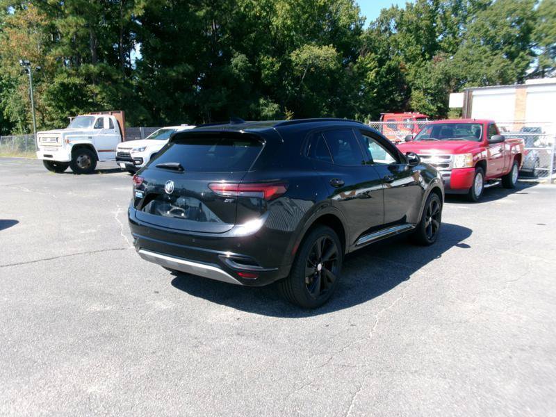 Used 2021 Buick Envision Essence w/ Sport Touring Package FWD image 10