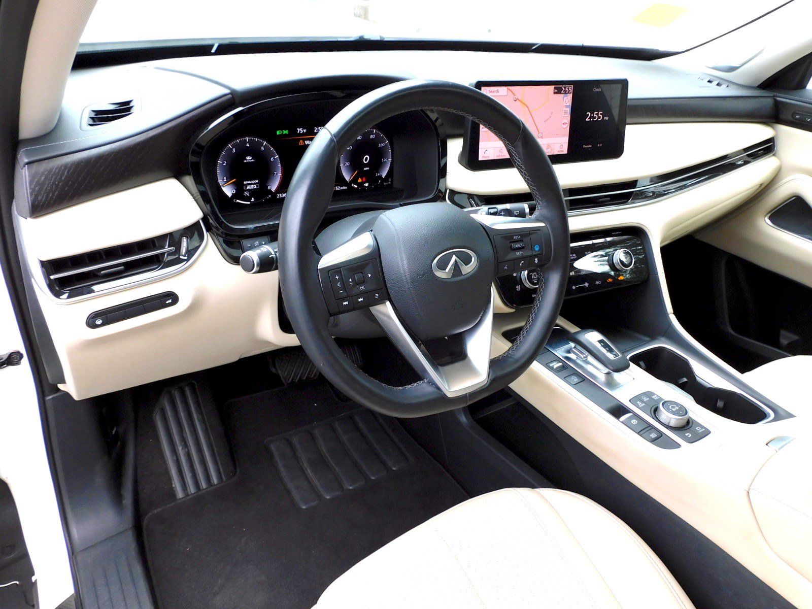 Used 2023 INFINITI QX60 Sensory AWD/4WD image 13