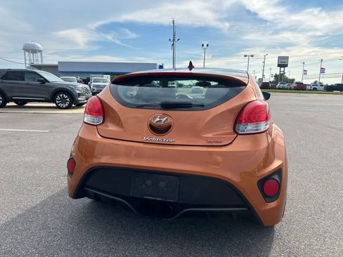 Used 2015 Hyundai Veloster Turbo FWD image 19