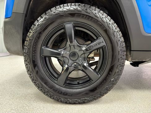 Used 2020 Jeep Renegade Sport FWD image 38