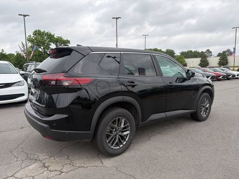 Used 2024 Nissan Rogue S FWD image 5