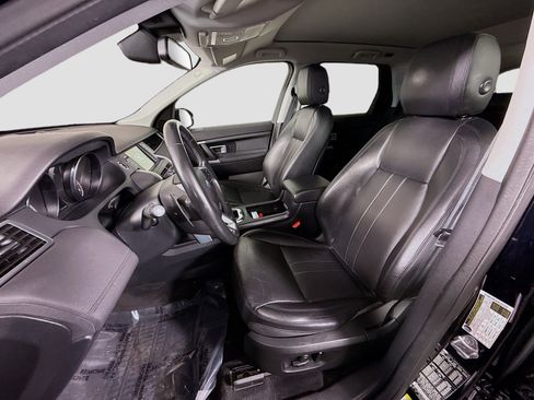 Used 2019 Land Rover Discovery Sport HSE image 22