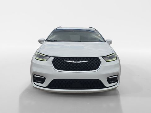 Used 2021 Chrysler Pacifica Touring-L FWD image 8