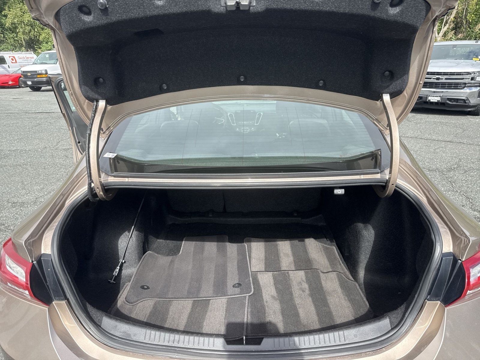 Used 2019 Chevrolet Malibu LT FWD image 27