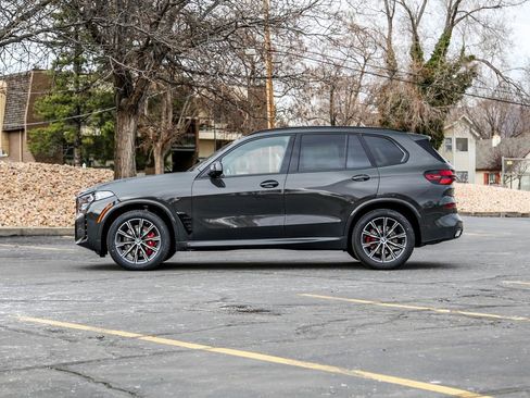 New 2026 BMW X5 xDrive40i w/ M Sport Package image 2