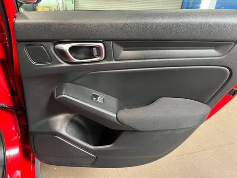 Used 2025 Honda Civic Sport image 13