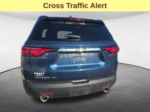 Used 2023 Chevrolet Traverse LT w/ Rear Camera Mirror Package AWD/4WD image 7