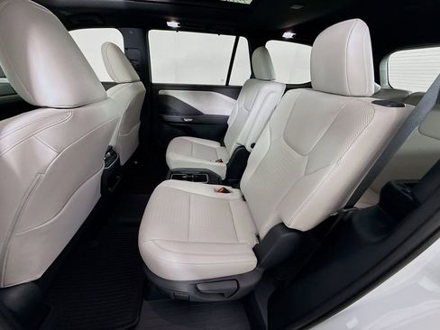 Used 2025 Lexus TX 350 AWD w/ Technology Package image 25