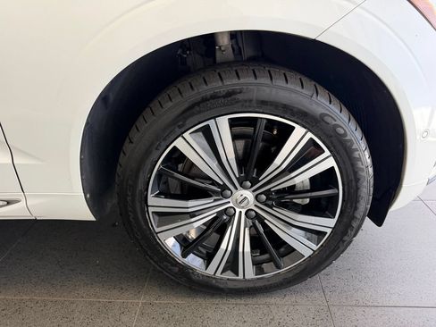 Used 2022 Volvo XC60 T8 Inscription AWD/4WD image 13