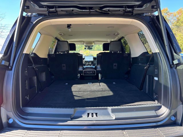 Used 2024 Ford Expedition XLT AWD/4WD image 42
