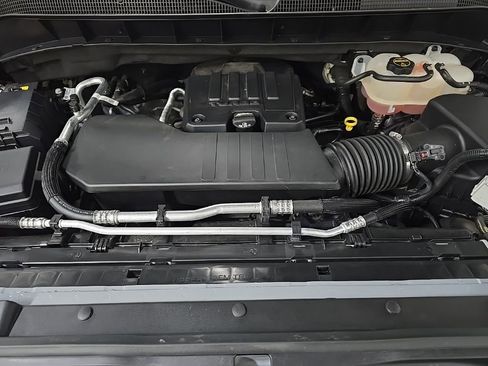 Used 2024 Chevrolet Silverado 1500 LT image 12