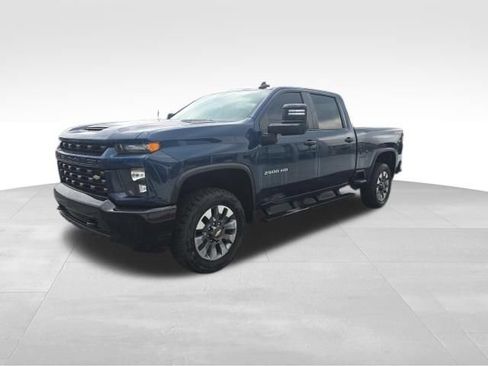 Certified 2022 Chevrolet Silverado 2500 Custom w/ Custom Value Package AWD/4WD image 3