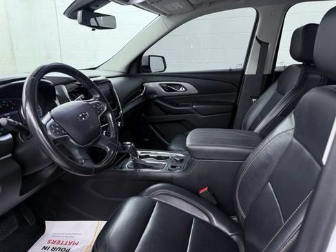 Used 2020 Chevrolet Traverse RS FWD image 18