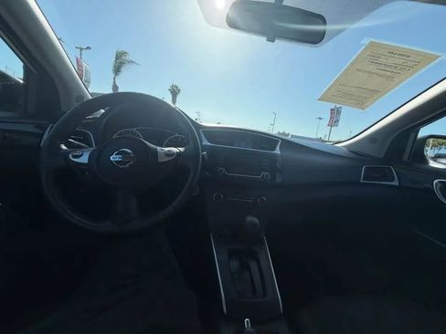 Used 2017 Nissan Sentra SV FWD image 6