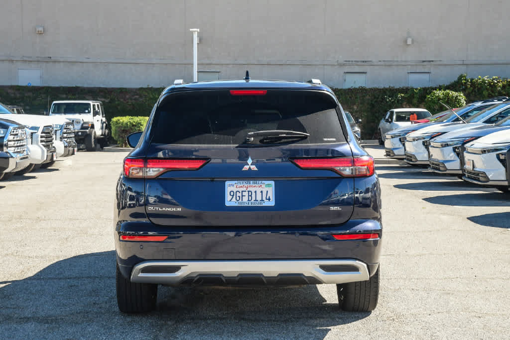 Used 2023 Mitsubishi Outlander SEL AWD/4WD image 8