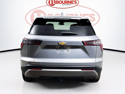 Used 2025 Chevrolet Equinox LT FWD image 9