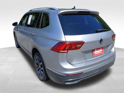 Used 2022 Volkswagen Tiguan SE AWD/4WD image 7