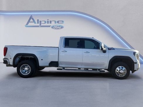 Used 2024 GMC Sierra 3500 Denali w/ Denali Reserve Package image 6