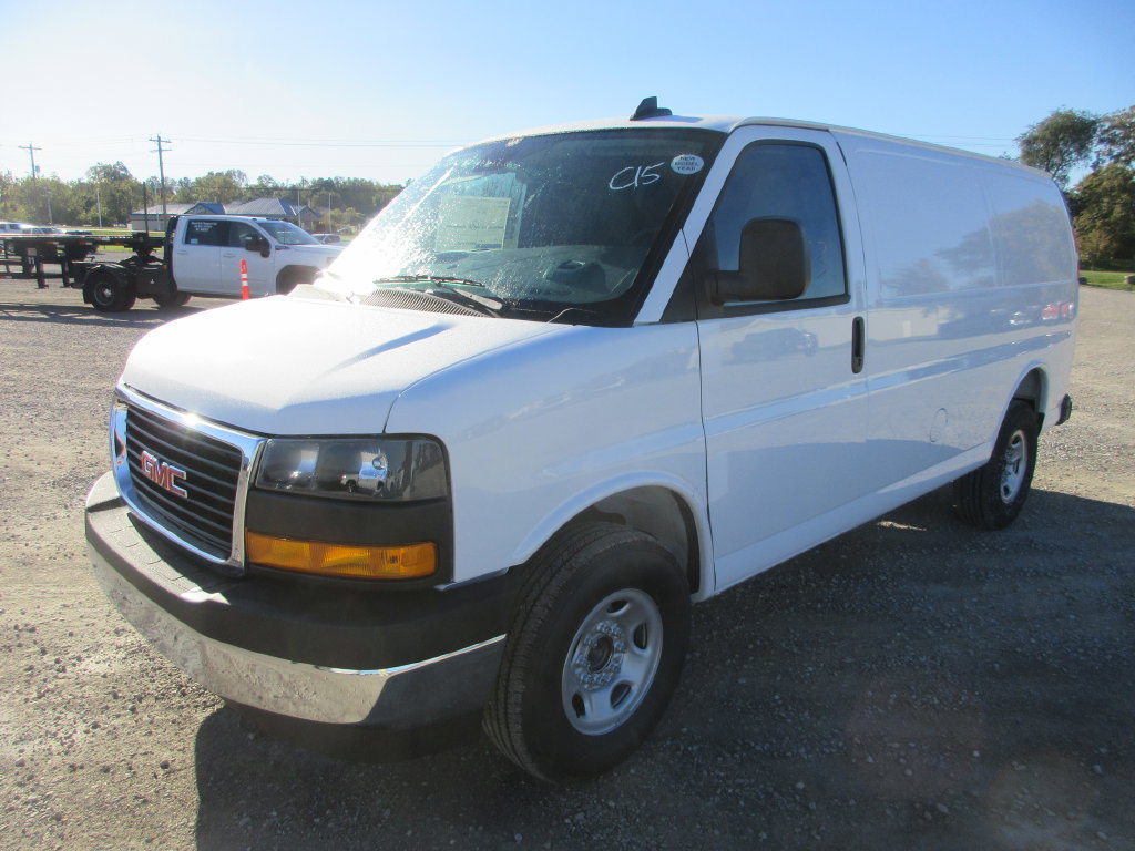 New 2027 GMC Savana 2500 w/ Driver Convenience Package RWD image 9