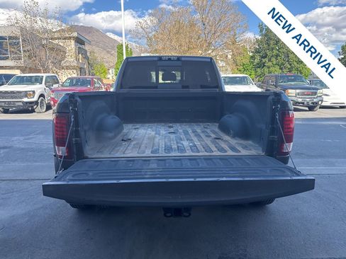 Used 2017 RAM 3500 Laramie Longhorn image 13