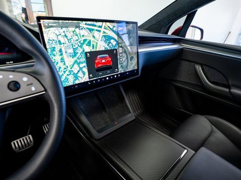 Used 2024 Tesla Model X Plaid image 43