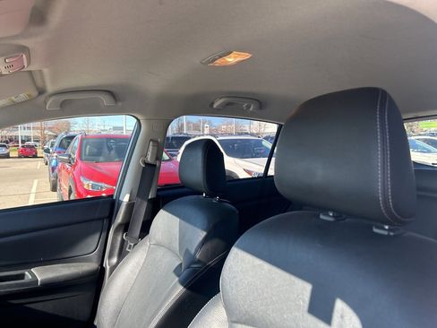 Used 2014 Subaru Crosstrek 2.0i Limited w/ Popular Package #2 image 5