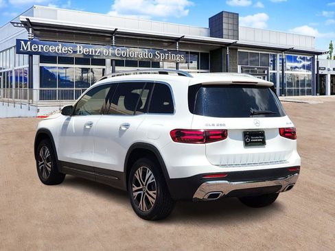 New 2025 Mercedes-Benz GLB 250 4MATIC image 7