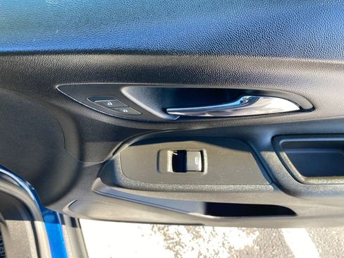 Used 2020 Chevrolet Equinox LT image 10