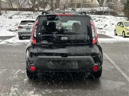 Used 2016 Kia Soul image 4