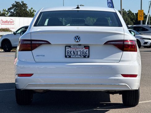 Used 2019 Volkswagen Jetta R-Line FWD image 5