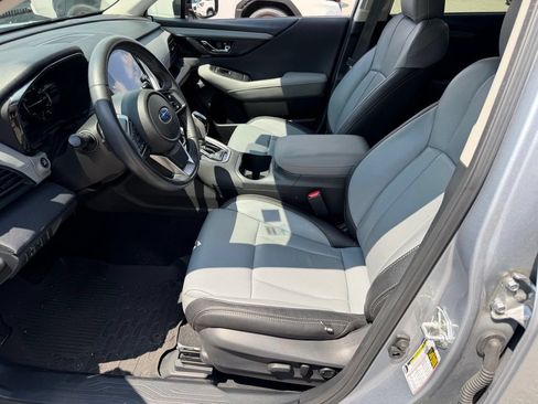 Used 2025 Subaru Outback Premium AWD/4WD image 24