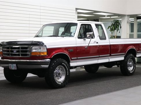 Used 1995 Ford F250 XLT image 1