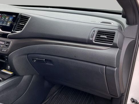 Used 2023 Honda Passport TrailSport image 19