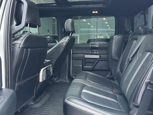 Used 2021 Ford F450 Platinum w/ FX4 Off-Road Package image 9