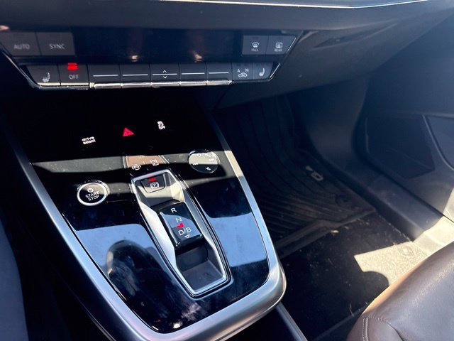 Used 2022 Audi Q4 e-tron Premium w/ Convenience Package AWD/4WD image 7