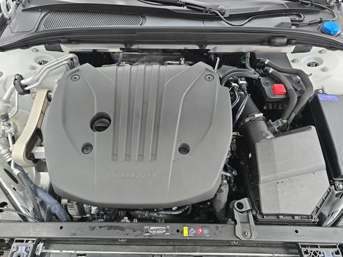 Used 2023 Volvo S60 B5 Plus w/ Climate Package image 30