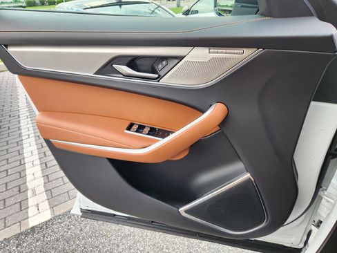 Certified 2026 Jaguar F-PACE R-Dynamic S AWD/4WD image 25