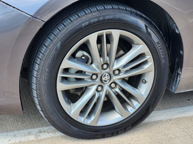 Used 2017 Toyota Camry SE FWD image 10