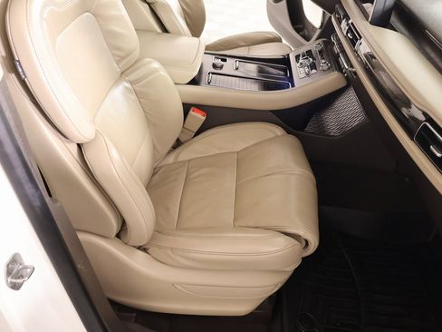 Used 2021 Lincoln Aviator Reserve w/ Equipment Group 202A image 15