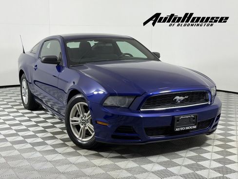 Used 2014 Ford Mustang Coupe RWD image 1